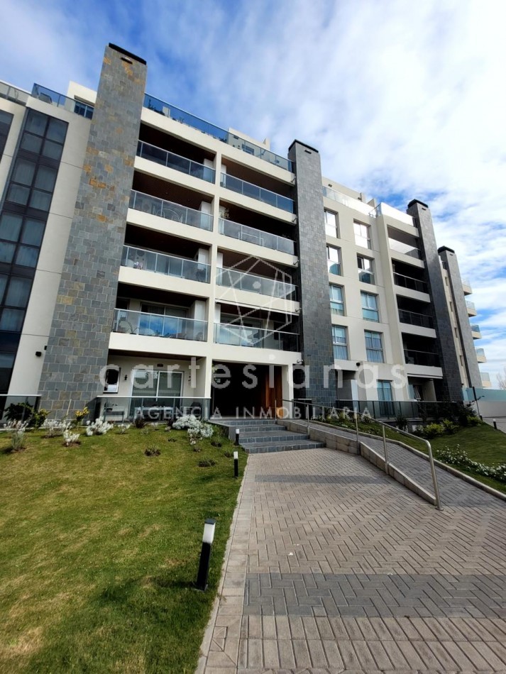 MEDILAND VILLAGE SEMI PISO + COCHERA DOBLE | URCA