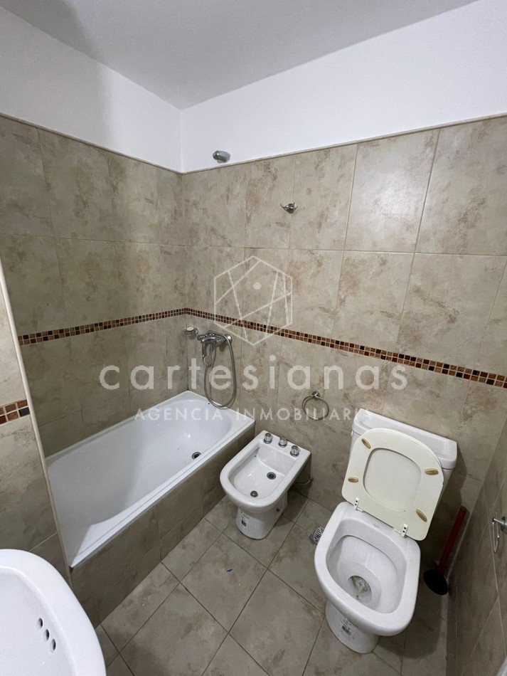 DEPTO 1 DORM C/BALCON AV. EMILIO OLMOS | CENTRO