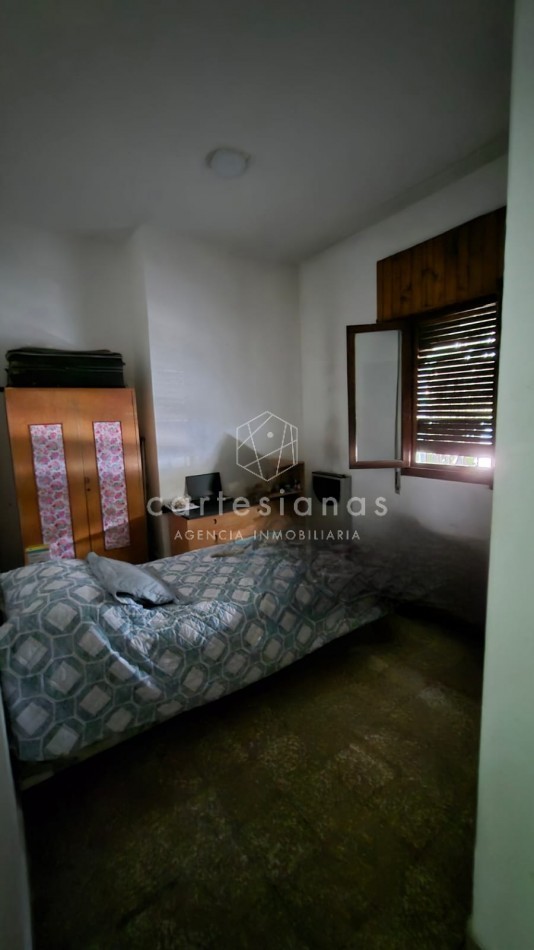 CASA 3 DORM PARA REFACCIONAR B° GRANJA DE FUNES A 50 MTS DE RAFAEL NUÑEZ. OPORTUNIDAD