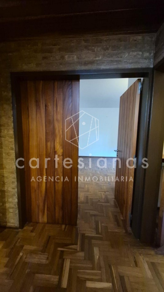URCA EXCELENTE CASA DE 4 DORM. USO RESIDENCIAL O PARA OFICINAS/ESTUDIO 