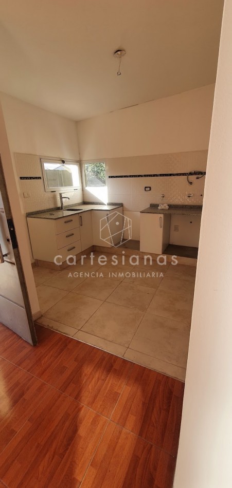 SE VENDEN 3 UNIDADES: DOS de 1 DORM y UNO de 2 DORM  EN COMPLEJO B° BELLA VISTA
