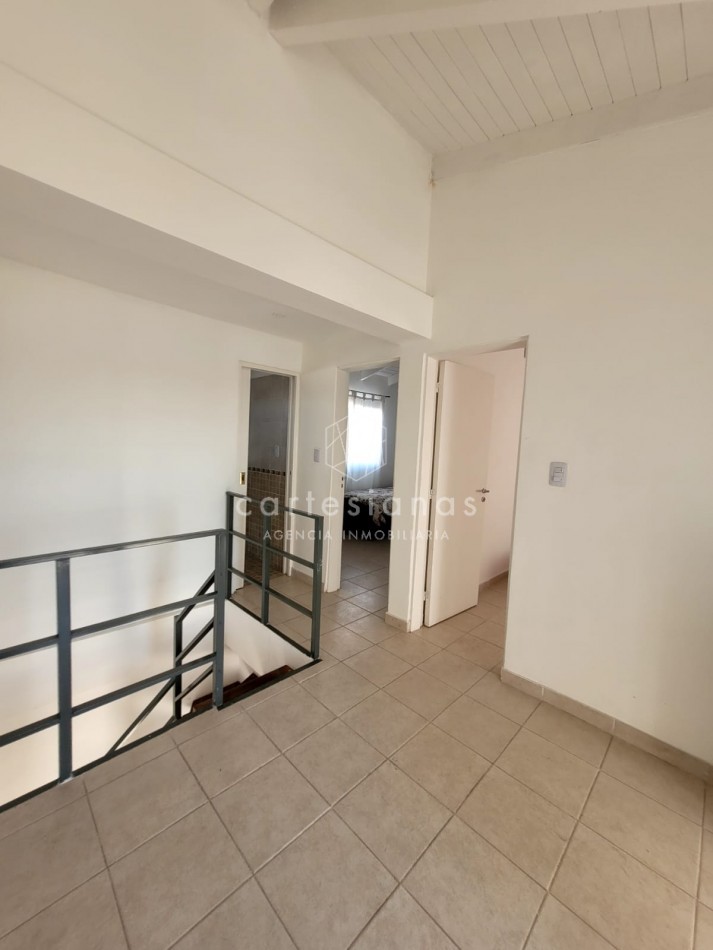 DPTO DE 3 DORM ESTILO DUPLEX SOBRE AV. FUERZA AEREA - RUTA 20