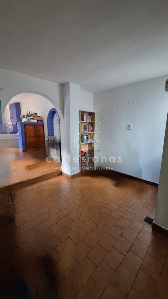 CASA 3 DORM PARA REFACCIONAR B° GRANJA DE FUNES A 50 MTS DE RAFAEL NUÑEZ. OPORTUNIDAD