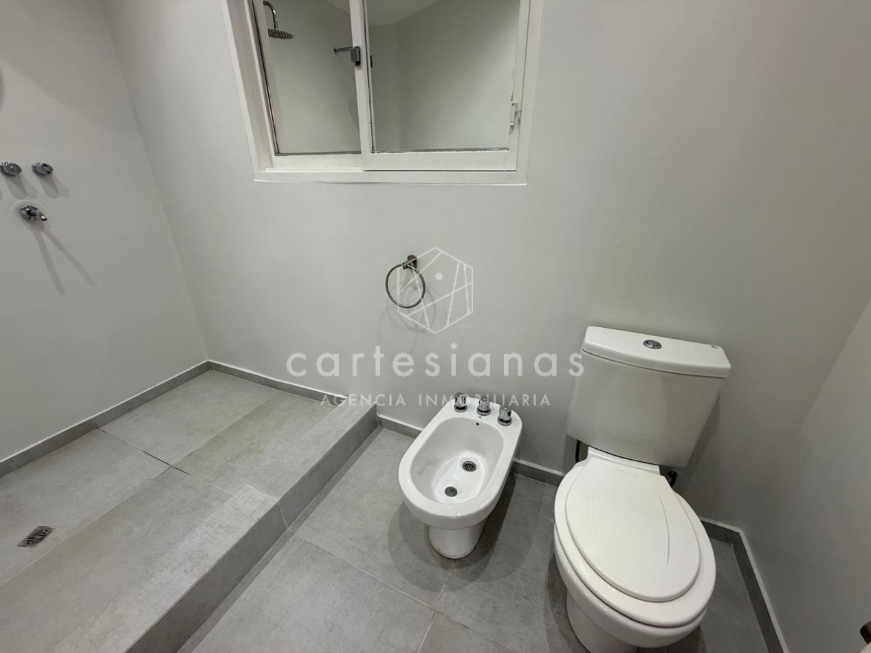 A 30 MTS DE RAFAEL NUÑEZ CASA DE 4 DORM + ESCRIT C/PILETA