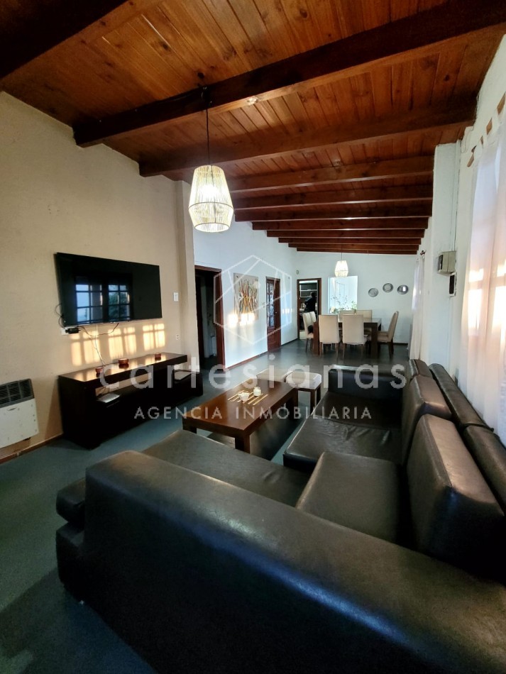 VILLA RIVERA INDARTE | CASA EN UNA SOLA PLANTA DE 3 DORM C/PILETA 