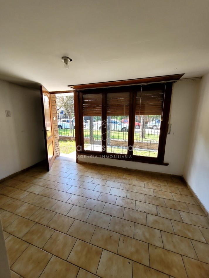 APPTO CREDITO. CASA DE 3 DORM ALEJANDRO CENTENO 