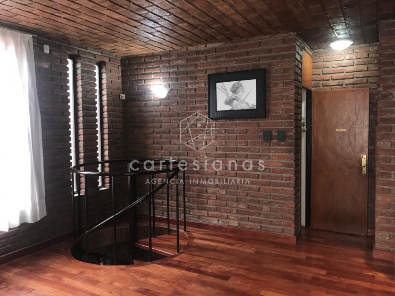 APTO CREDITO CASA DE 3 DORM + OFIC C/INGRESO INDEP. | BAJO PALERMO