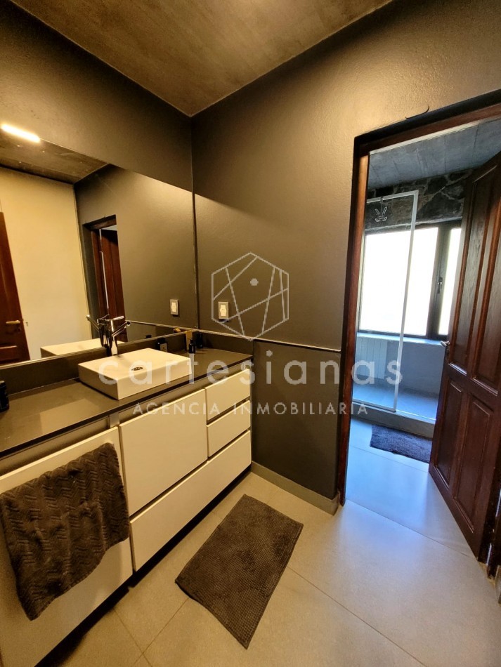 COUNTRY EL BOSQUE IMPECABLE! CASA DE 3 DORMITORIOS 650 MTS CUB.