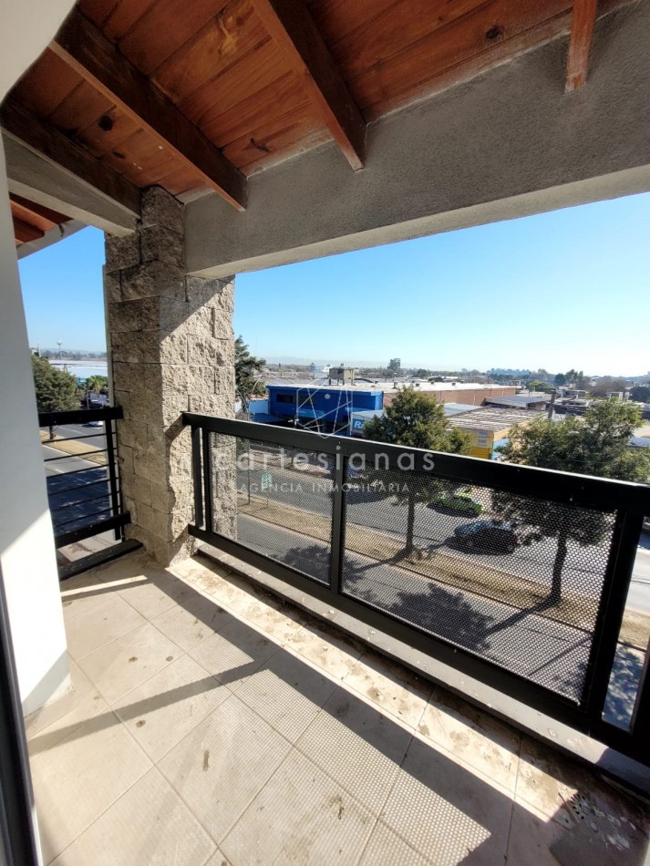 DPTO DE 3 DORM ESTILO DUPLEX SOBRE AV. FUERZA AEREA - RUTA 20