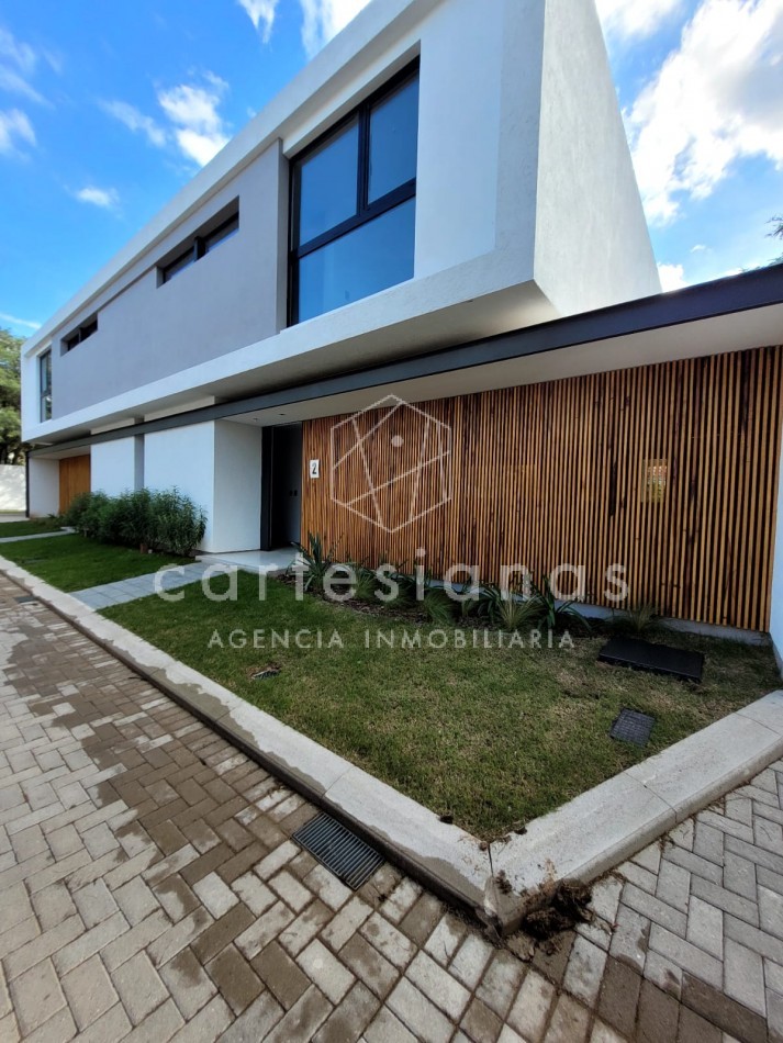 LA CAROLINA CASA DE 3 DORM CALIDAD PREMIUM | ZONA NORTE