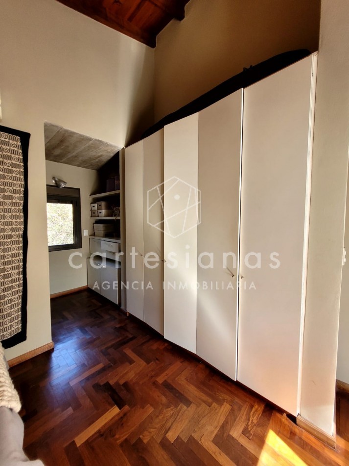 COUNTRY EL BOSQUE IMPECABLE! CASA DE 3 DORMITORIOS 650 MTS CUB.