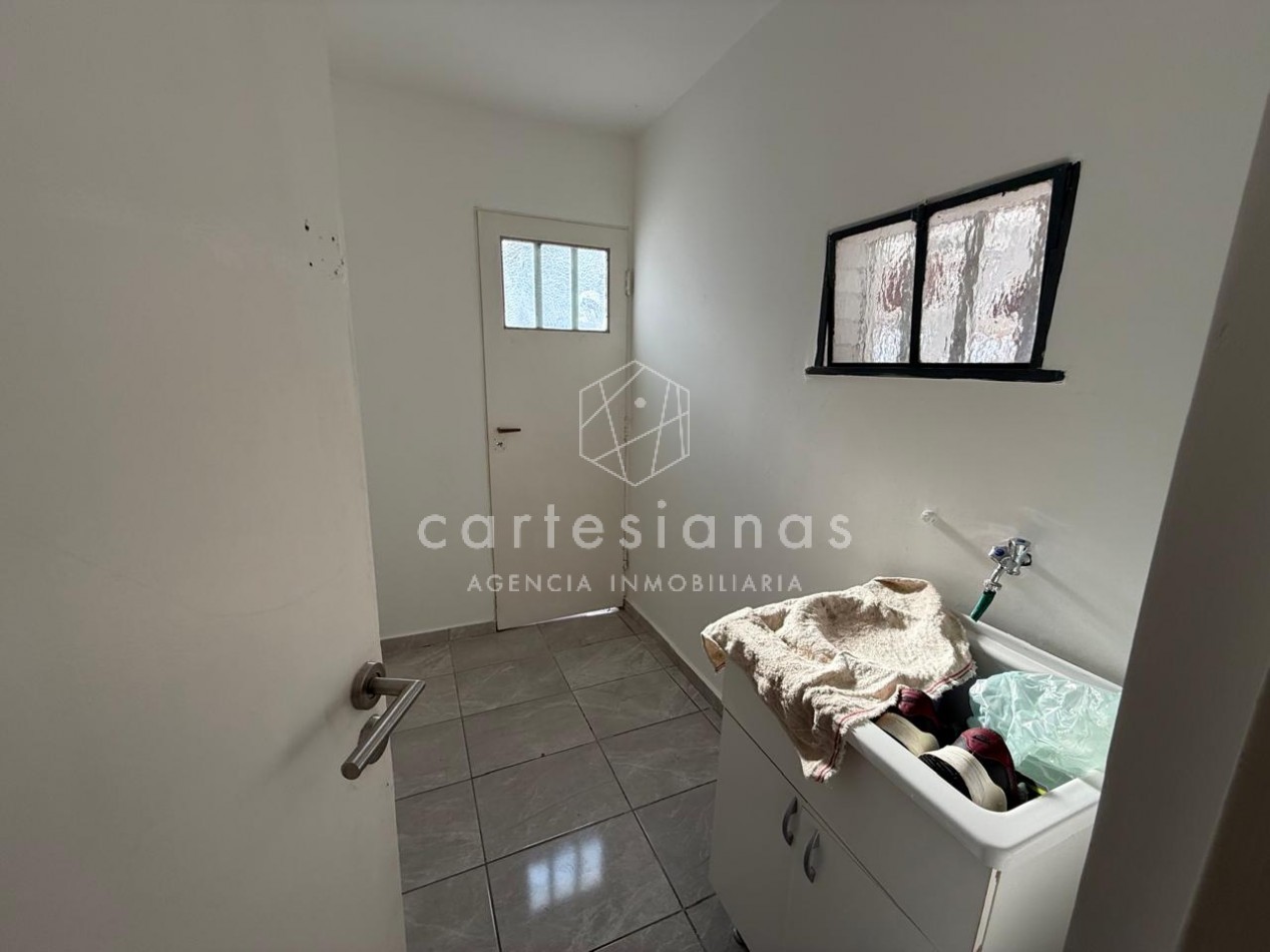 A 30 MTS DE RAFAEL NUÑEZ CASA DE 4 DORM + ESCRIT C/PILETA