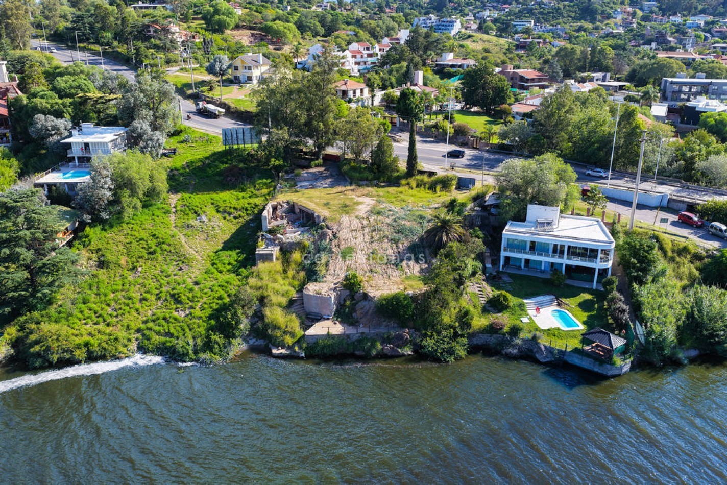 LOTE 1600 M2 SOBRE LA COSTA | CARLOS PAZ