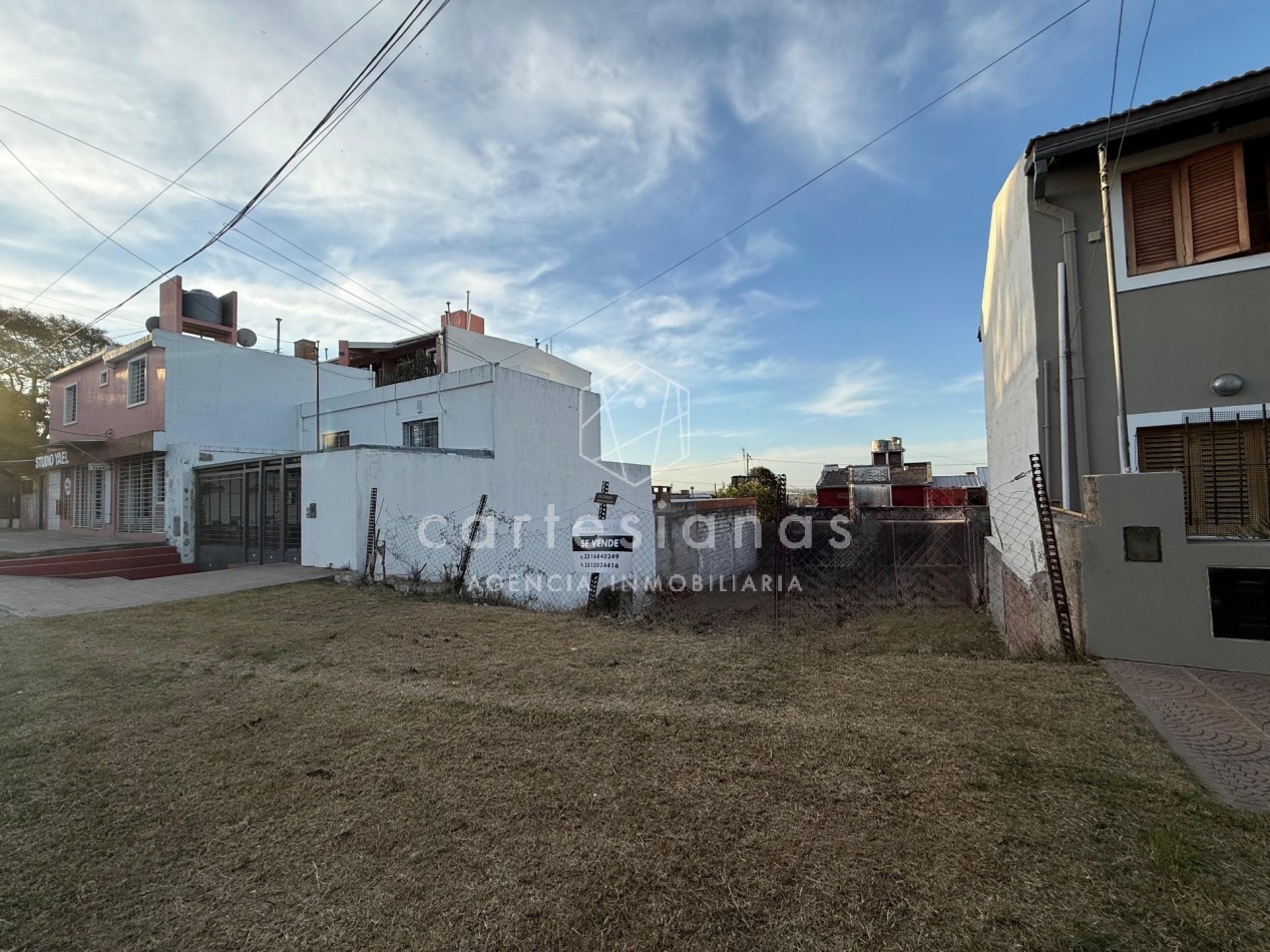 LOTE DE 225 M2. SOBRE DEAN FUNES A MTRS DE AV. COLON. APTO 3 PISOS. ZONA CIUDAD GAMA