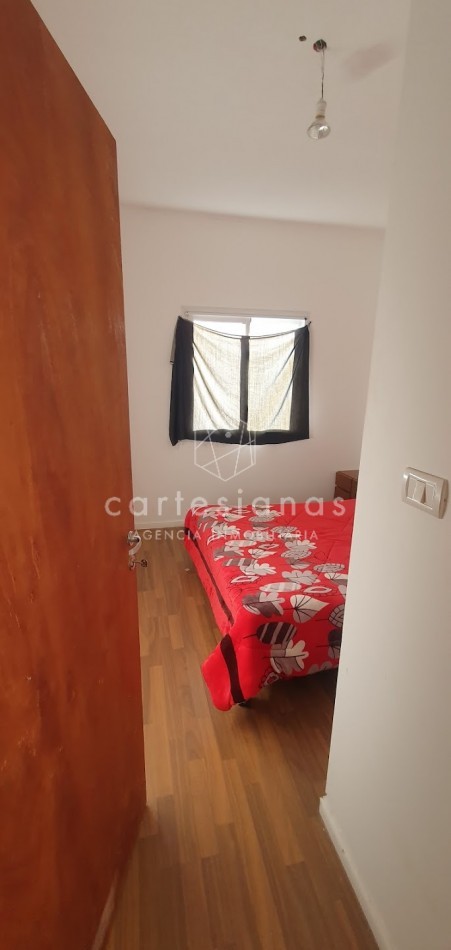 SE VENDEN 3 UNIDADES: DOS de 1 DORM y UNO de 2 DORM  EN COMPLEJO B° BELLA VISTA