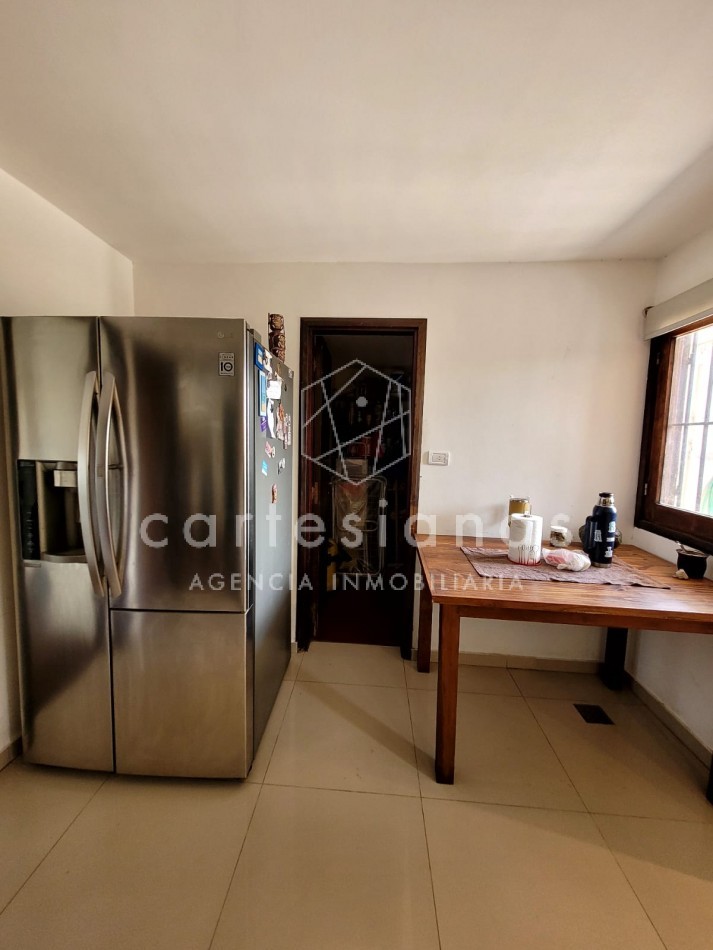 B°LOS OLMOS CASA 3 DORM C/PILETA. ESCRITURA