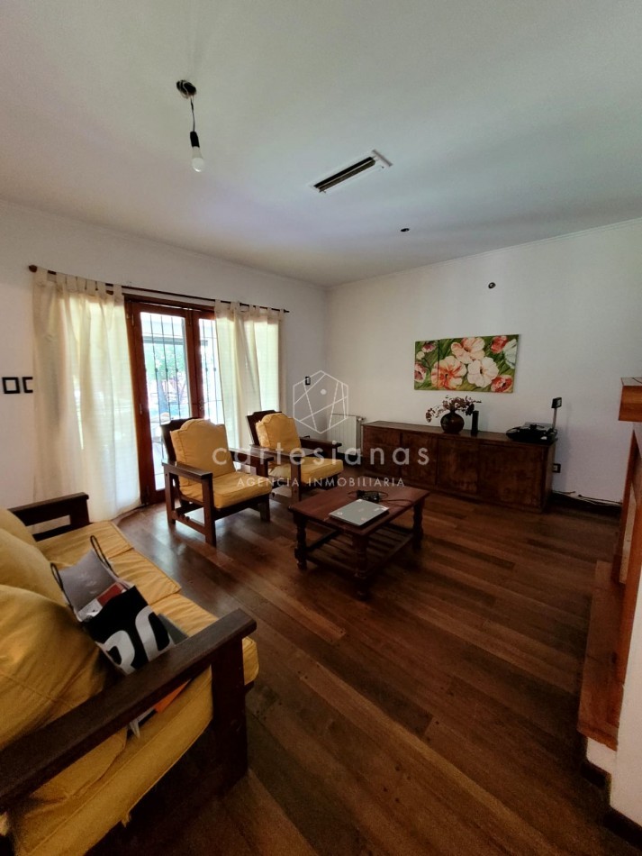 CASA 4 DORM + DEP DE SERV Y UNA SUP TOTAL 1000 M2 ARGUELLO | ZONA NORTE