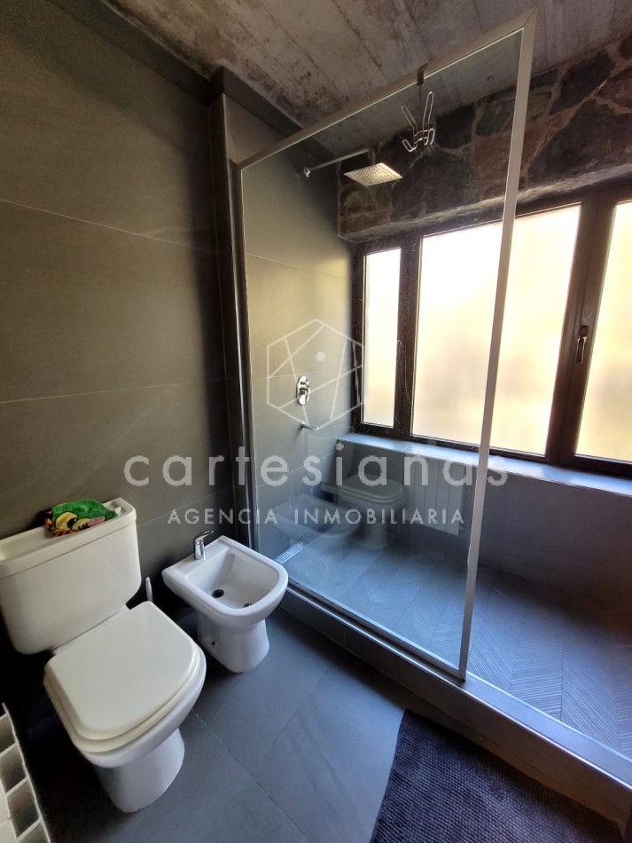 COUNTRY EL BOSQUE IMPECABLE! CASA DE 3 DORMITORIOS 650 MTS CUB.