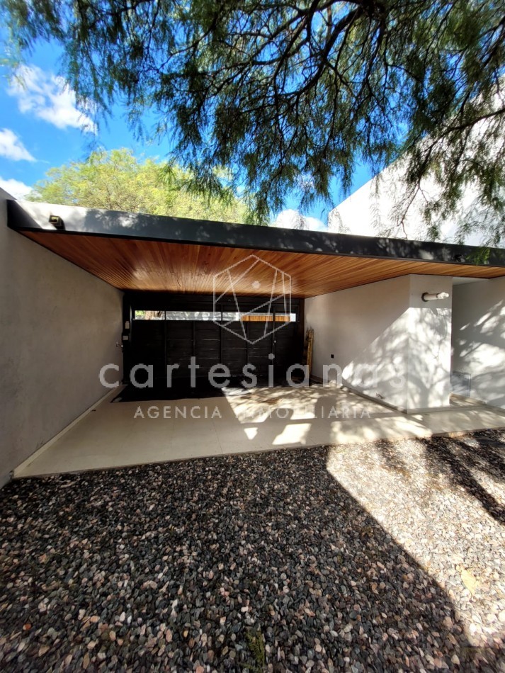 LA CAROLINA CASA DE 3 DORM CALIDAD PREMIUM | ZONA NORTE