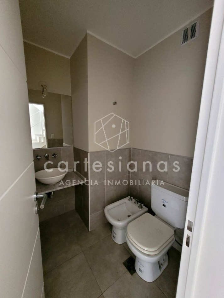 DEPTO ESTILO DUPLEX DE 2 DORM SOBRE CALLE FRANCISCO LAPRIDA | OBSERVATORIO