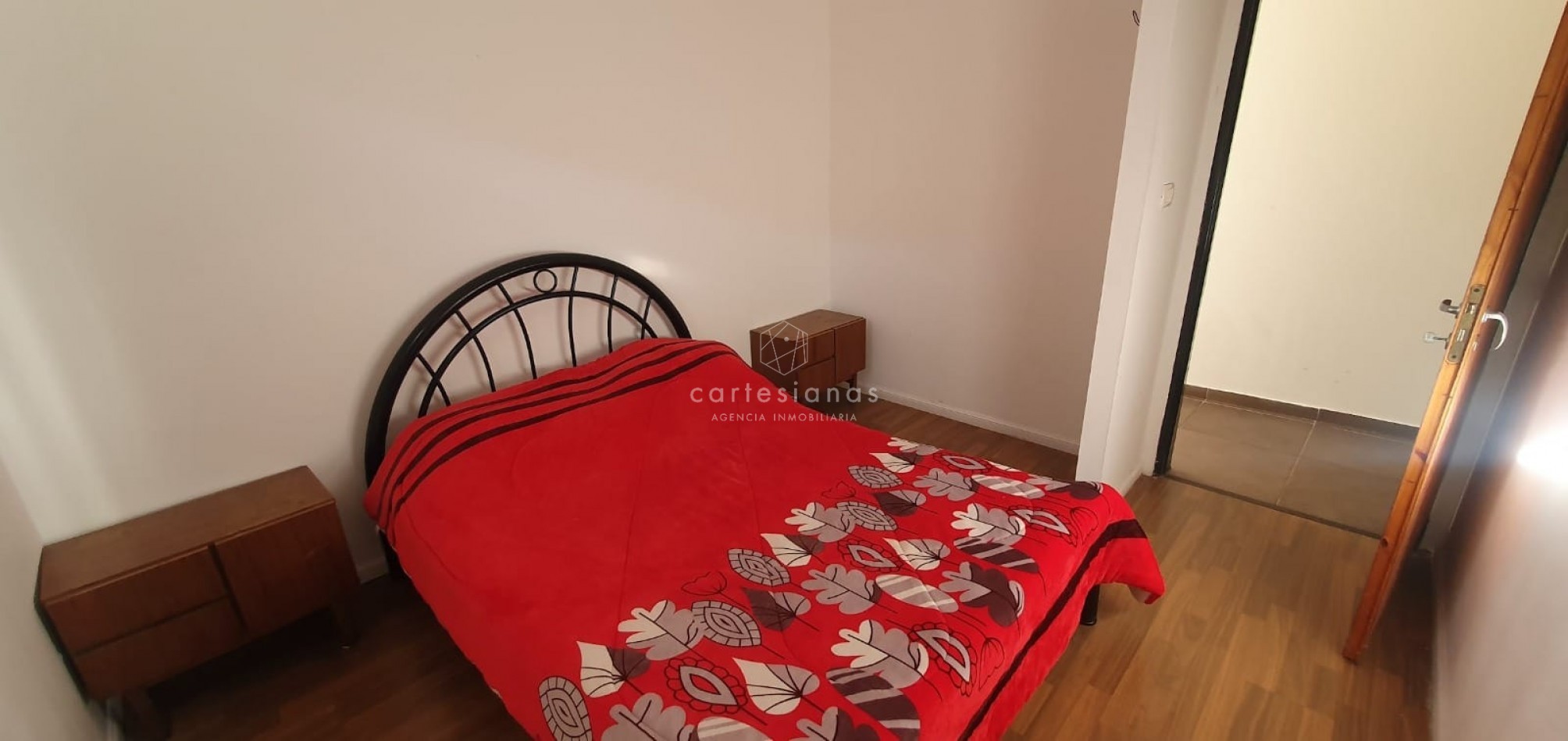 SE VENDEN 3 UNIDADES: DOS de 1 DORM y UNO de 2 DORM  EN COMPLEJO B° BELLA VISTA