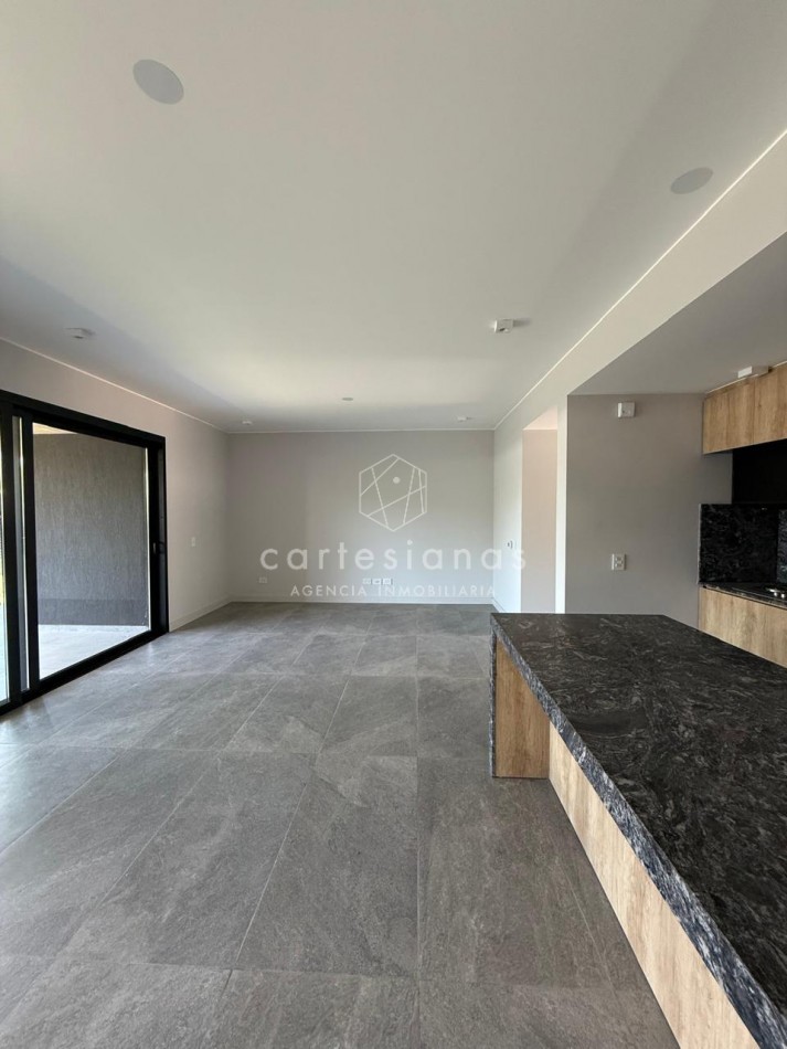 VILLA WARCALDE CASA EN UNA SOLA PLANTA DE 3 DORM EN HOUSING DE CATEGORIA