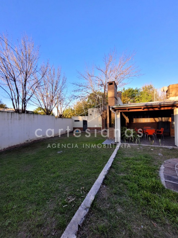 VILLA RIVERA INDARTE | CASA EN UNA SOLA PLANTA DE 3 DORM C/PILETA 