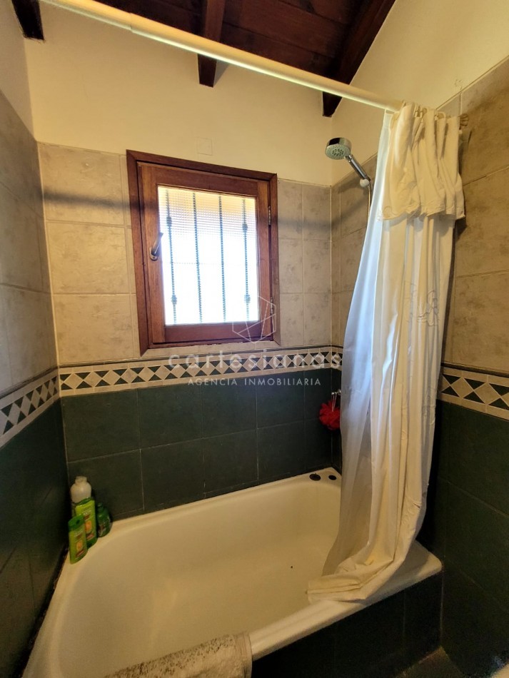 CASA 4 DORM + DEP DE SERV Y UNA SUP TOTAL 1000 M2 ARGUELLO | ZONA NORTE