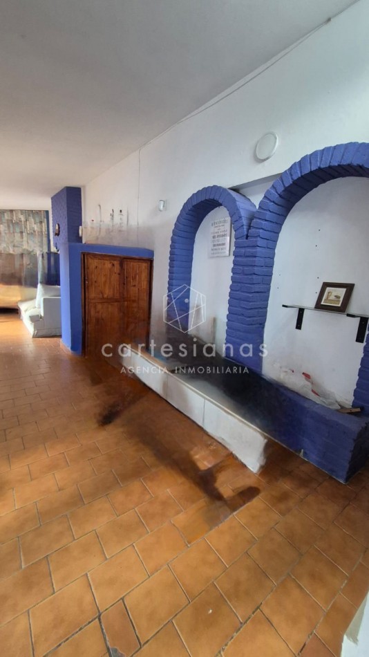 CASA 3 DORM PARA REFACCIONAR B° GRANJA DE FUNES A 50 MTS DE RAFAEL NUÑEZ. OPORTUNIDAD