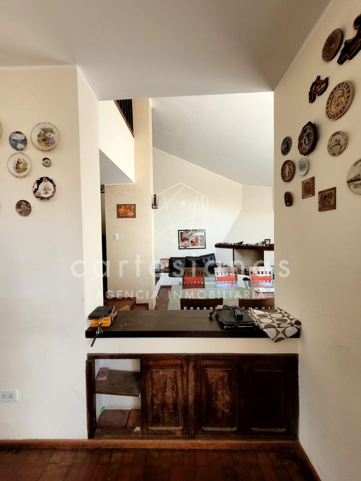B°LOS OLMOS CASA 3 DORM C/PILETA. ESCRITURA