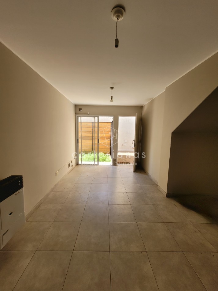 DEPTO 1 DORM C/PATIO SOBRE CALLE LAPRIDA | OBSERVATORIO