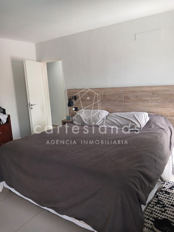 CASA 3 DORMITORIOS (1 EN SUITE) PILETA. ARGUELLO, A METROS DE RECTA MARTINOLLI