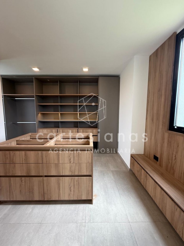 CHACRAS DE LA VILLA CASA DE 3 DORM EN UNA SOLA PLANTA