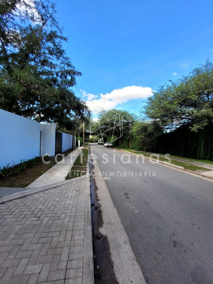 LA CAROLINA CASA DE 3 DORM CALIDAD PREMIUM | ZONA NORTE