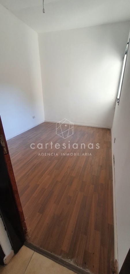 SE VENDEN 3 UNIDADES: DOS de 1 DORM y UNO de 2 DORM  EN COMPLEJO B° BELLA VISTA