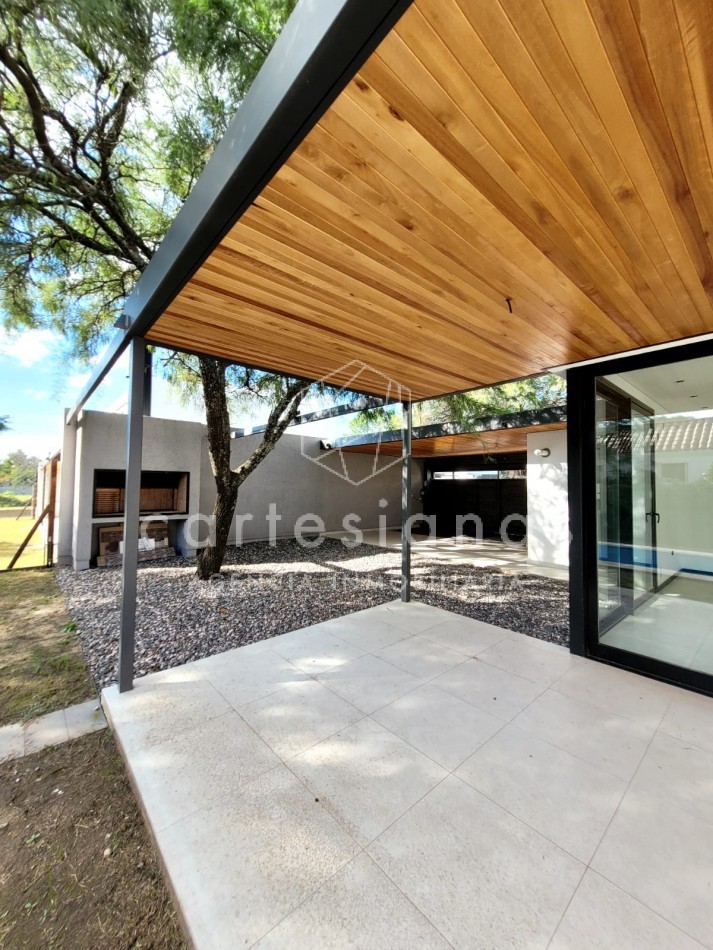 LA CAROLINA CASA DE 3 DORM CALIDAD PREMIUM | ZONA NORTE