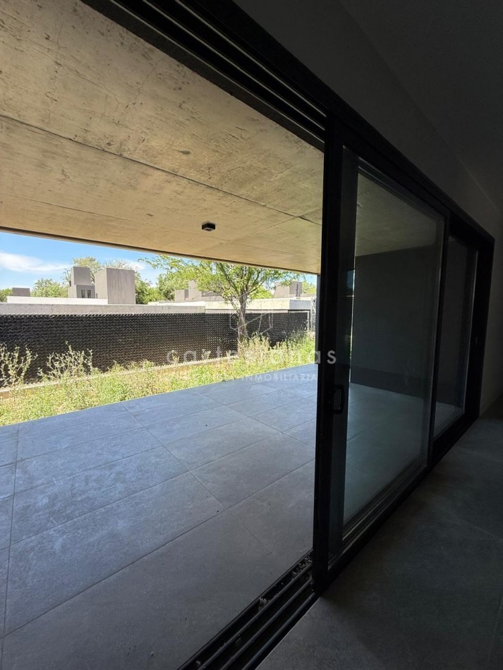 VILLA WARCALDE CASA EN UNA SOLA PLANTA DE 3 DORM EN HOUSING DE CATEGORIA