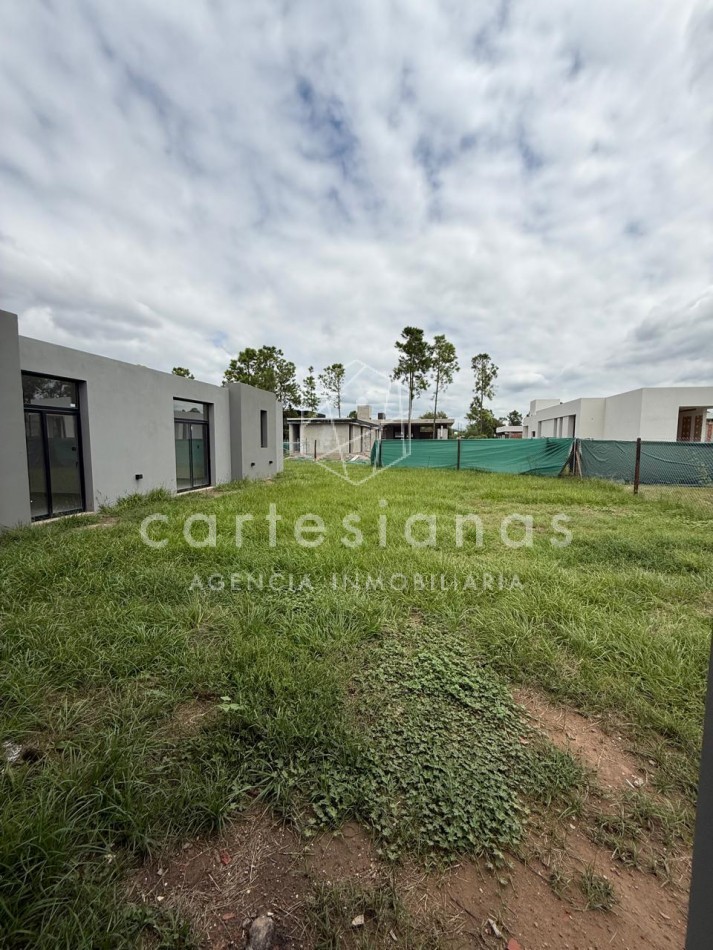 CHACRAS DE LA VILLA CASA DE 3 DORM EN UNA SOLA PLANTA