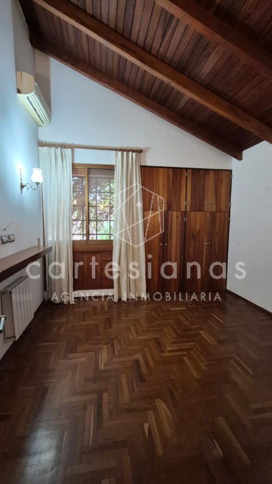 URCA EXCELENTE CASA DE 4 DORM. USO RESIDENCIAL O PARA OFICINAS/ESTUDIO 