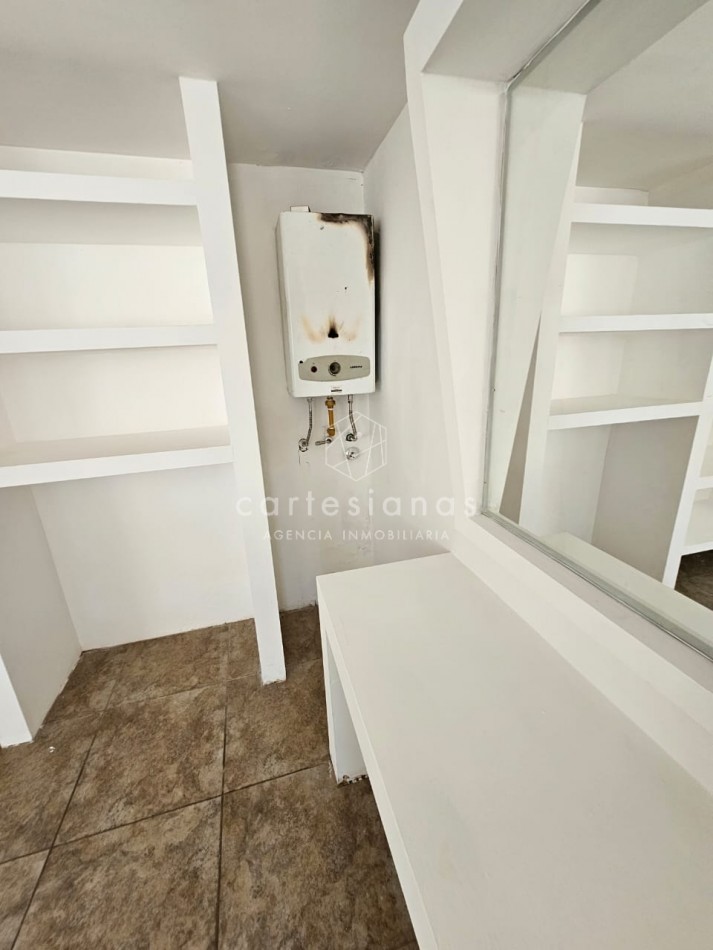 OPORTUNIDAD! PARQUE VELEZ SARSFIELD CASA DE 3 DORM C/PILETA