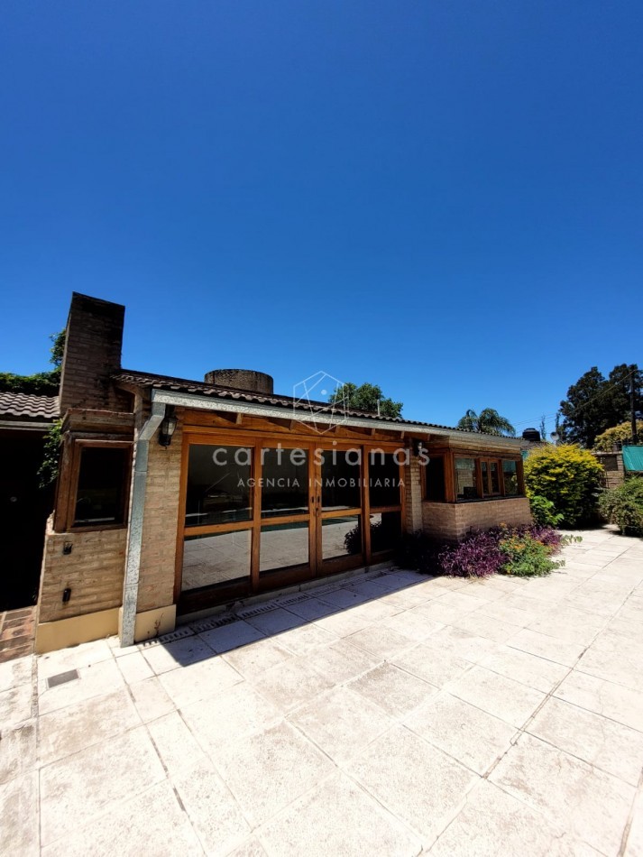CASA 4 DORM + DEP DE SERV Y UNA SUP TOTAL 1000 M2 ARGUELLO | ZONA NORTE