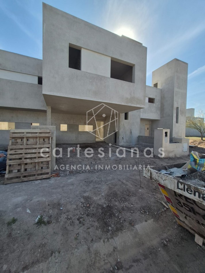 DOCTA | DUPLEX 2 DORM + ESP DE ESCRITORIO. ETAPA 1