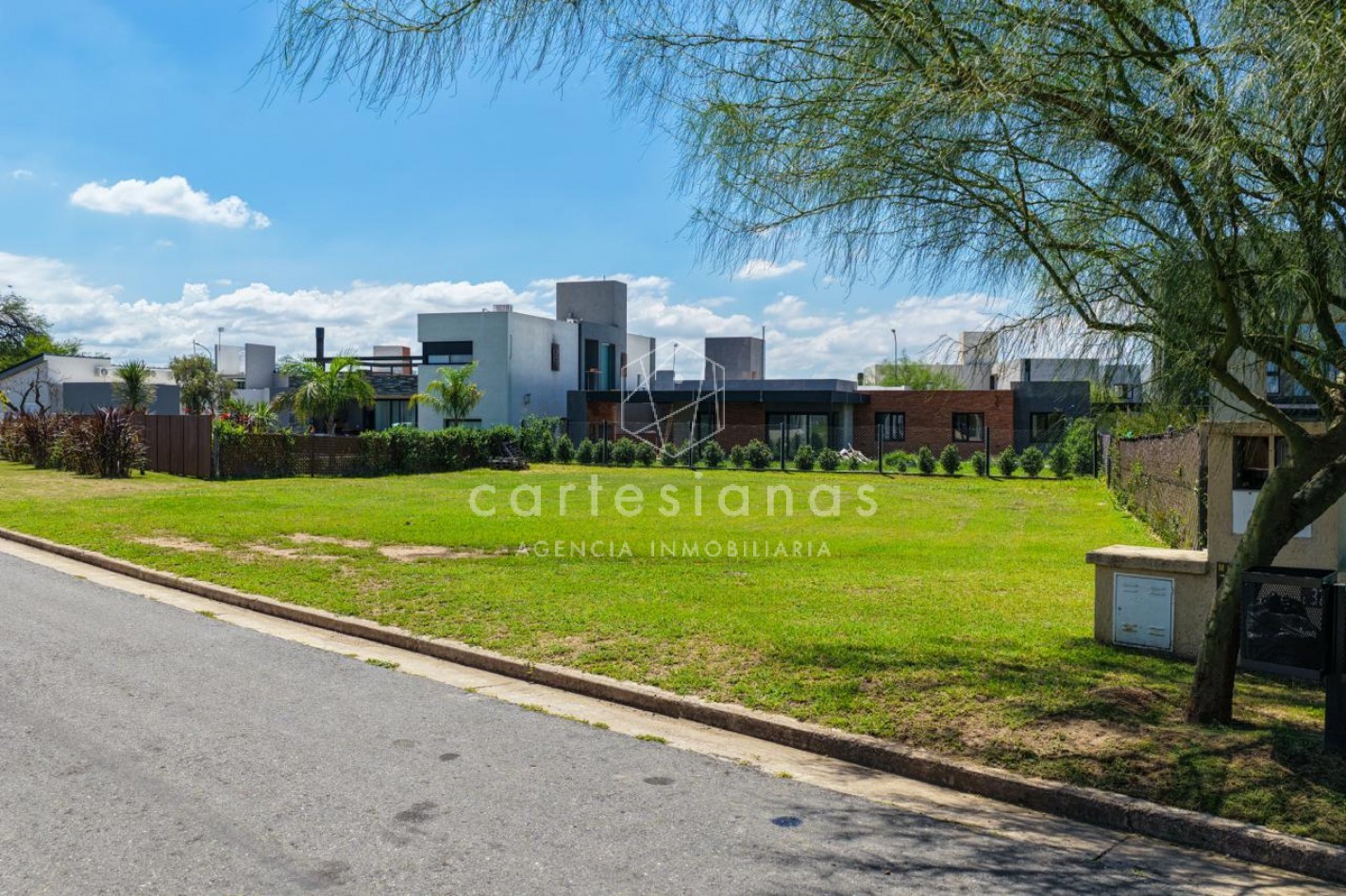 SIETE SOLES LOTE CENTRAL DE 600 M2 | PARTERRES