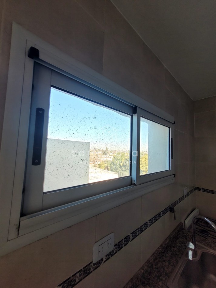 DPTO DE 3 DORM ESTILO DUPLEX SOBRE AV. FUERZA AEREA - RUTA 20
