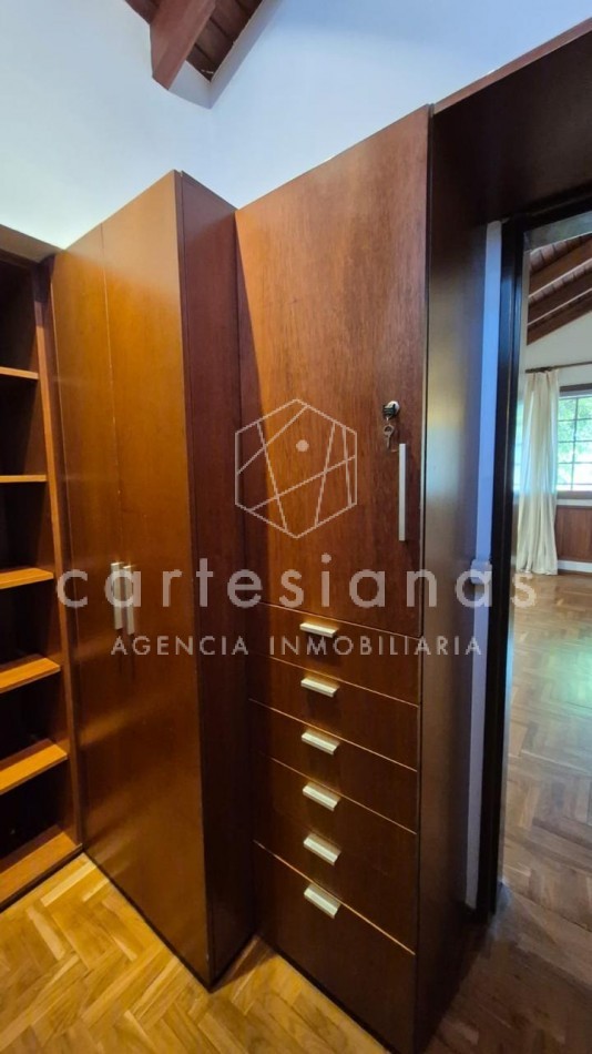 URCA EXCELENTE CASA DE 4 DORM. USO RESIDENCIAL O PARA OFICINAS/ESTUDIO 