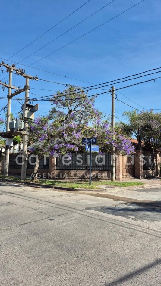 URCA EXCELENTE CASA DE 4 DORM. USO RESIDENCIAL O PARA OFICINAS/ESTUDIO 