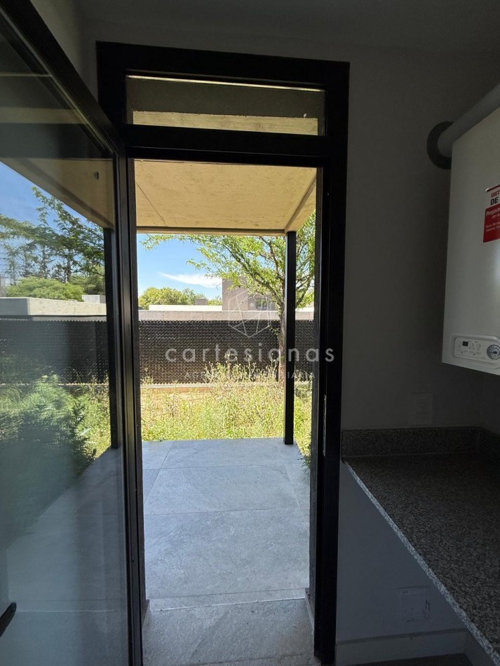 VILLA WARCALDE CASA EN UNA SOLA PLANTA DE 3 DORM EN HOUSING DE CATEGORIA