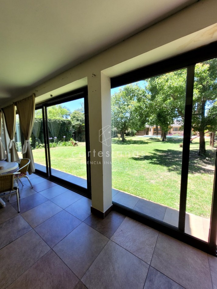 CASA 4 DORM + DEP DE SERV Y UNA SUP TOTAL 1000 M2 ARGUELLO | ZONA NORTE