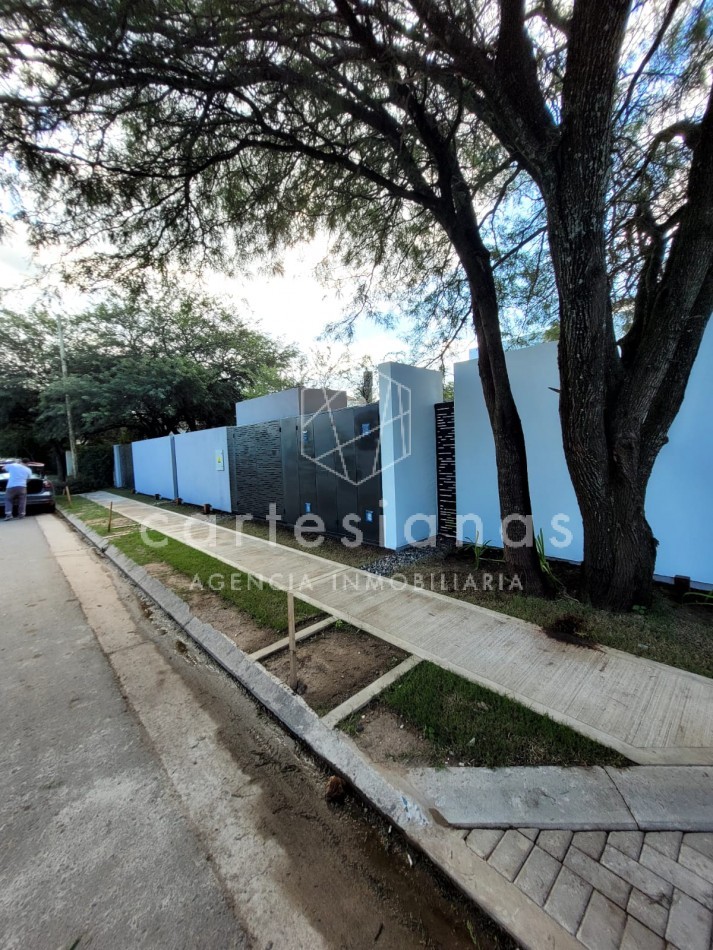 LA CAROLINA CASA DE 3 DORM CALIDAD PREMIUM | ZONA NORTE
