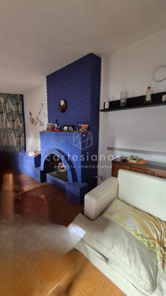 CASA 3 DORM PARA REFACCIONAR B° GRANJA DE FUNES A 50 MTS DE RAFAEL NUÑEZ. OPORTUNIDAD